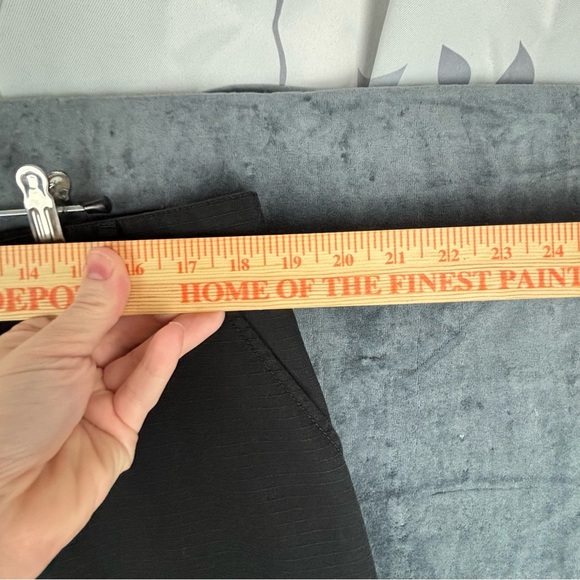 Buffalo David Bitton Black Cargo Shorts Relaxed Fit - Picture 4 of 10